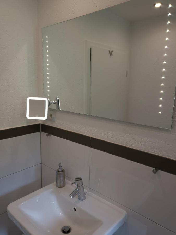 Ferienwohnung Saturn Muelheim an der Ruhr Ngoại thất bức ảnh
